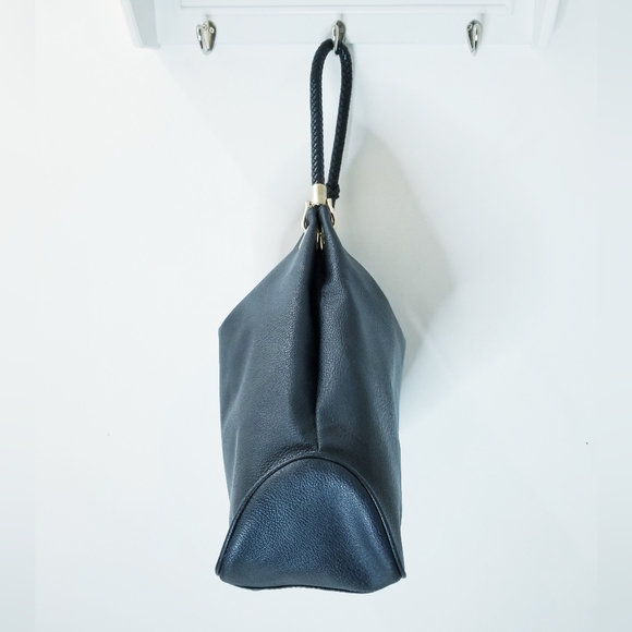 Michael Kors Black Pebbled Leather Hobo Shoulder Bag with Goldtone Logo - Picture 6 of 14